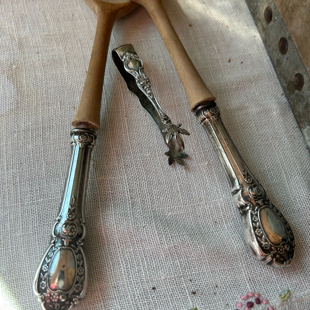 Antique Sterling Handle Serving Set - Picture 7 of 10